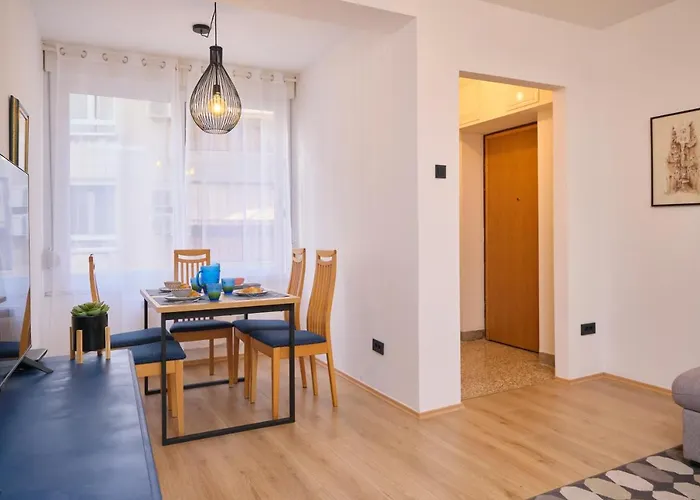 Bacci Central 2-Bedroom Apartment By Litto